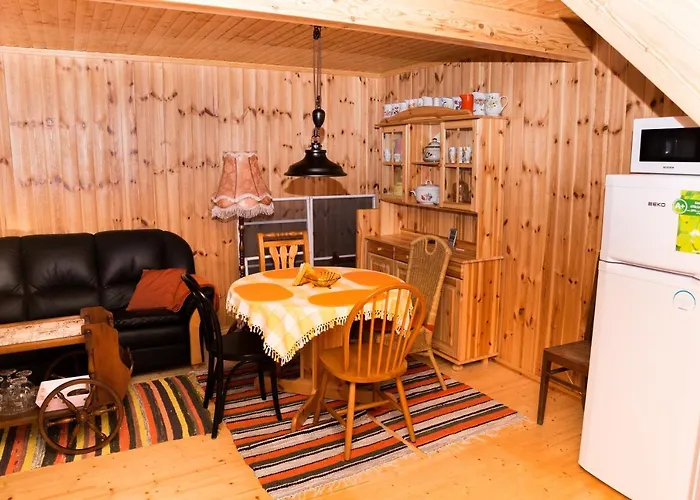 Mere Kodumajutus 別荘